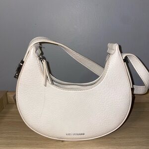 Beige shoulder bag
